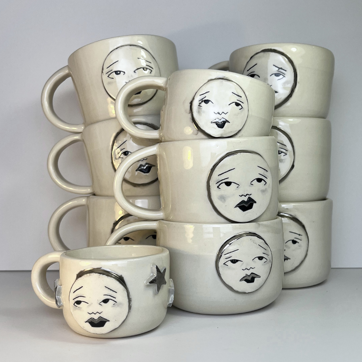 Moon Face Mug 3/9