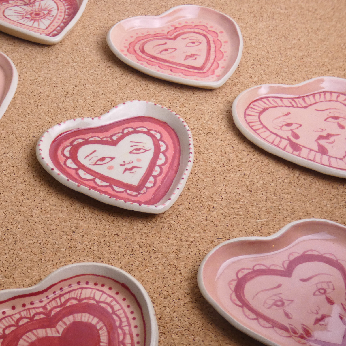 Crying Heart Shaped Dish 3/9