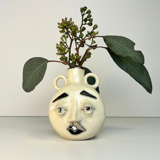 Small Moon Face Vase – White Gold Overglaze, Handmade Ceramic 2/3
