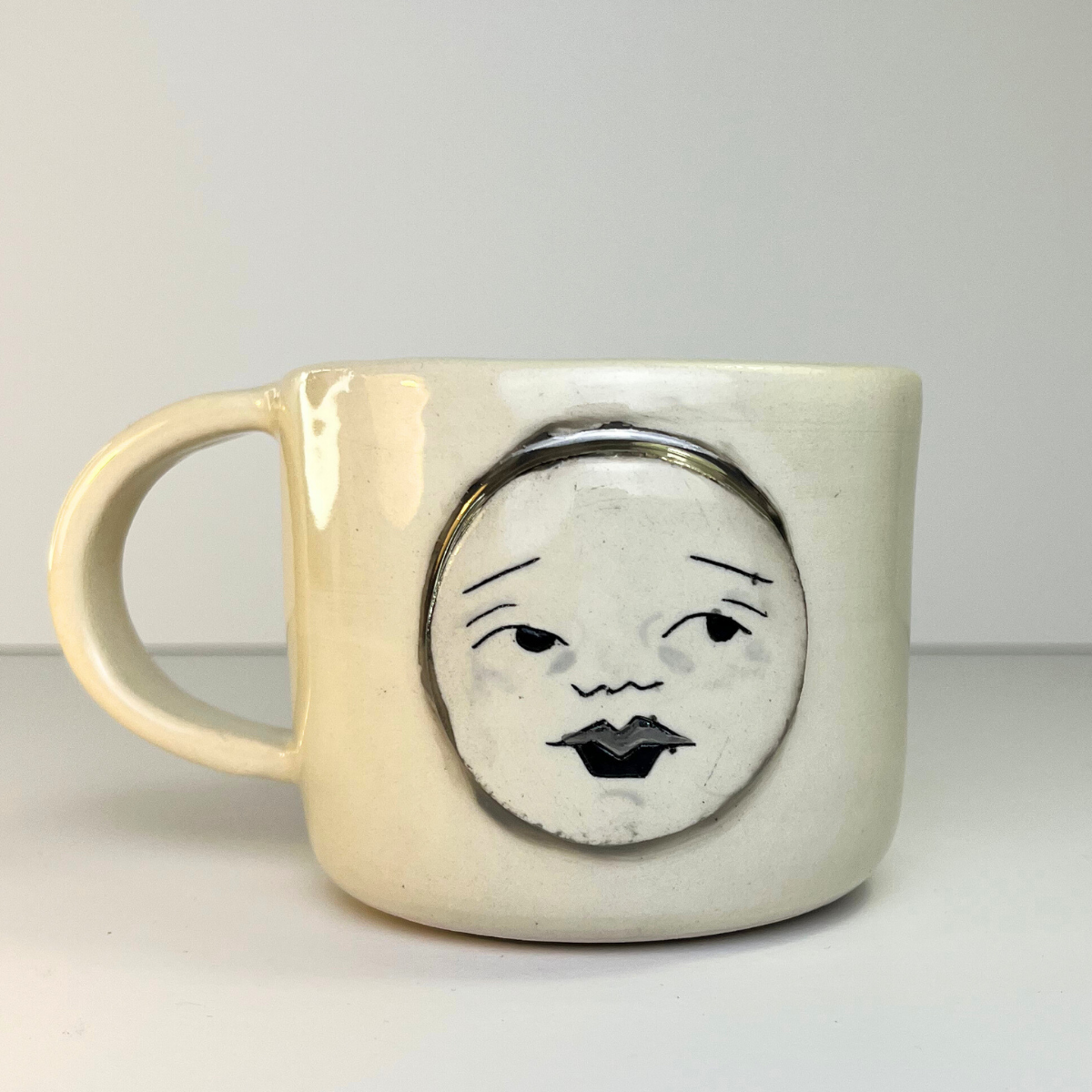 Moon Face Mug 3/9
