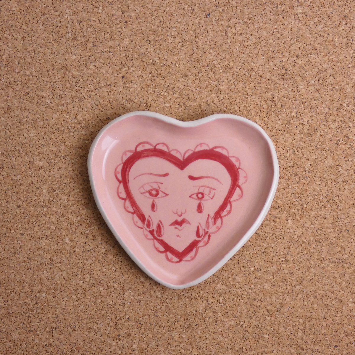 Crying Heart Shaped Dish 3/9