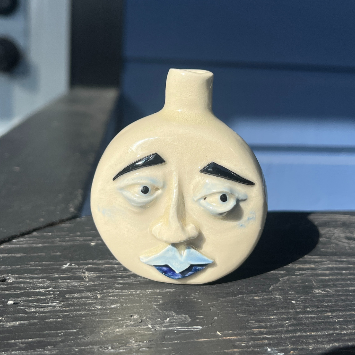 Small Moon Face Bud Vase 1/4