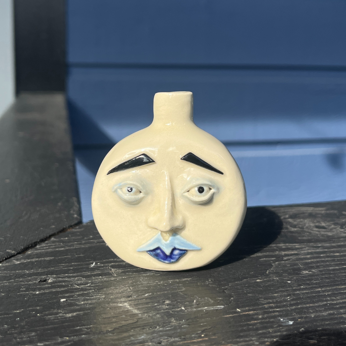 Small Moon Face Bud Vase 2/4