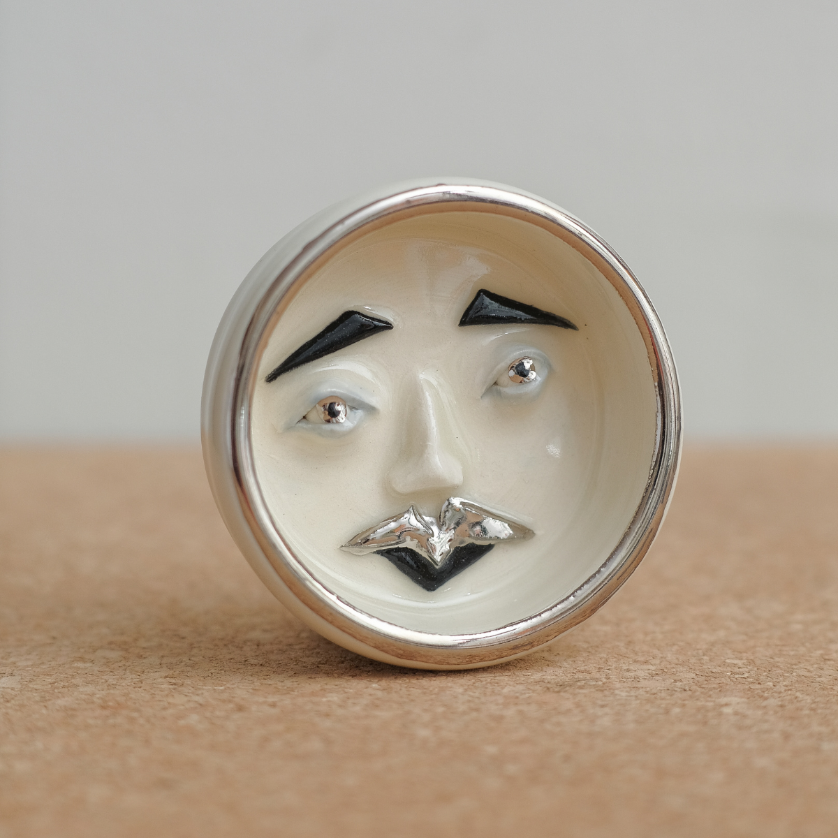 White Gold Small Moon Face Dish 2/4